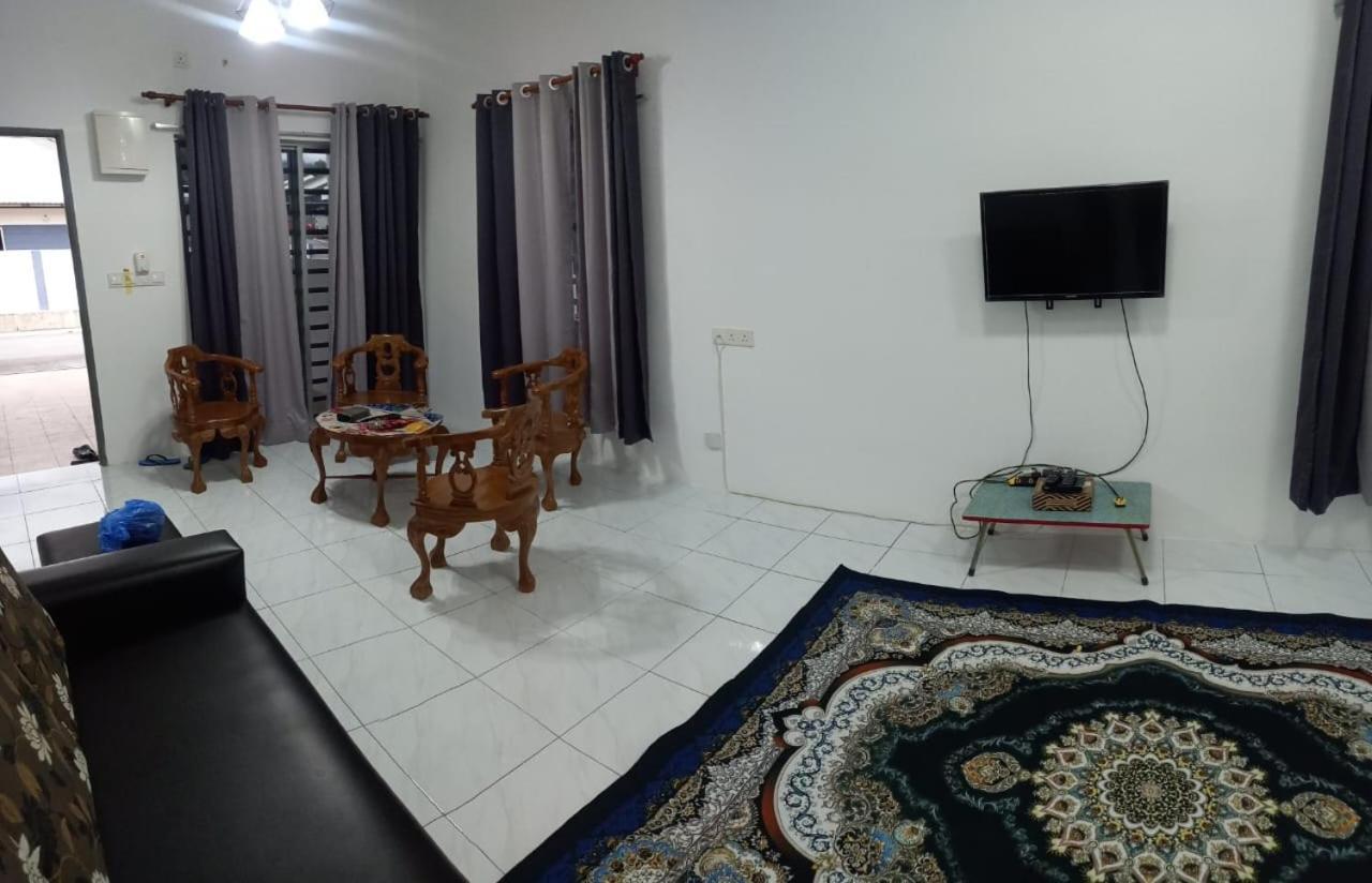 Homestay D'Mama Īfor mūslimĪ Tanjong Malim Luaran gambar