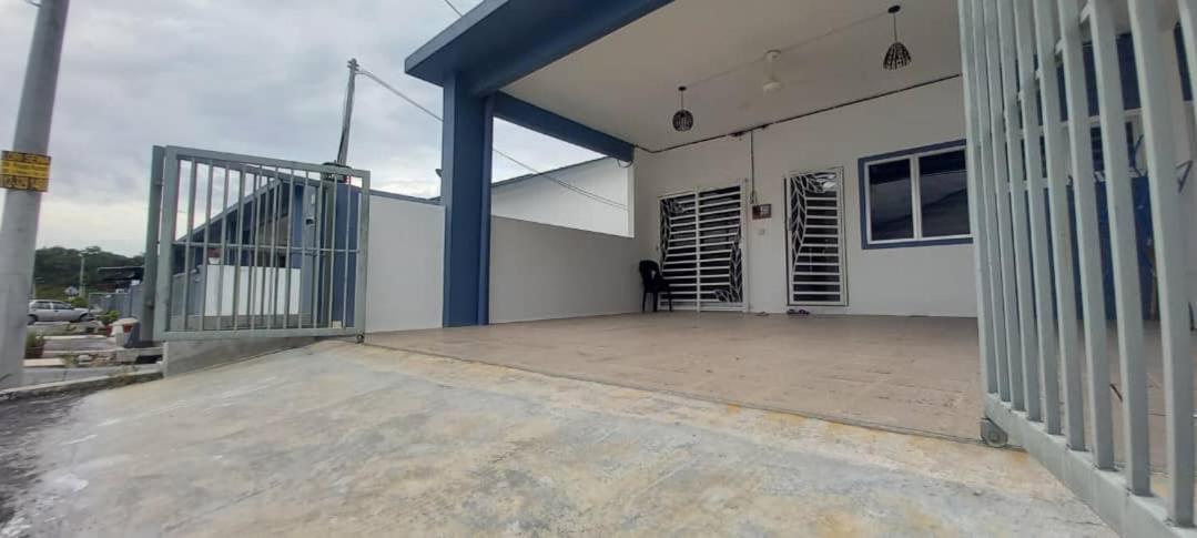 Homestay D'Mama Īfor mūslimĪ Tanjong Malim Luaran gambar