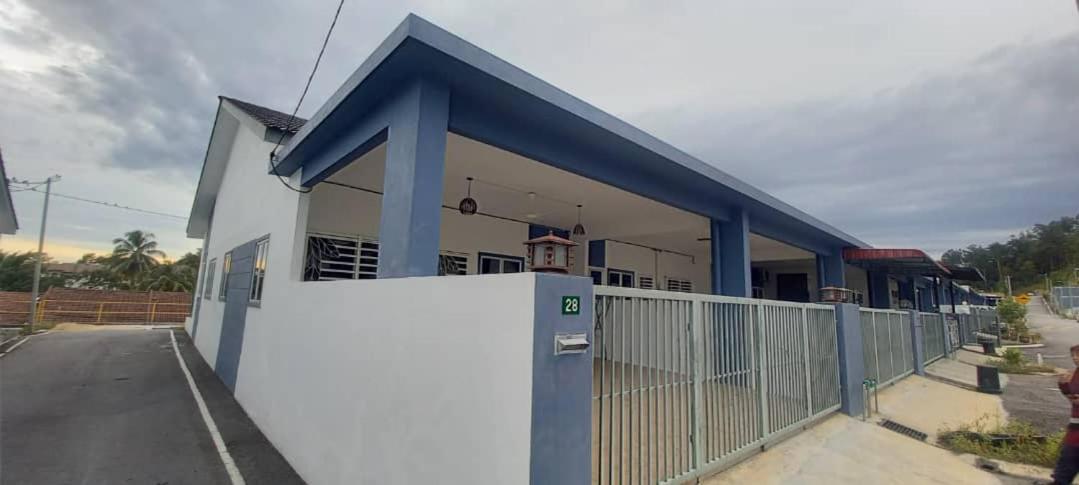 Homestay D'Mama Īfor mūslimĪ Tanjong Malim Luaran gambar