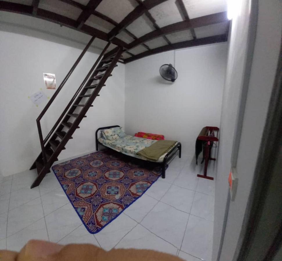Homestay D'Mama Īfor mūslimĪ Tanjong Malim Luaran gambar